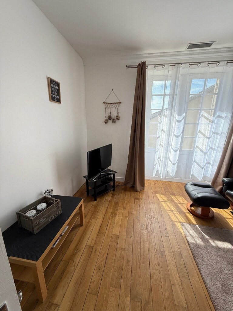 Appartement Privé Deux Chambres avec Piscine