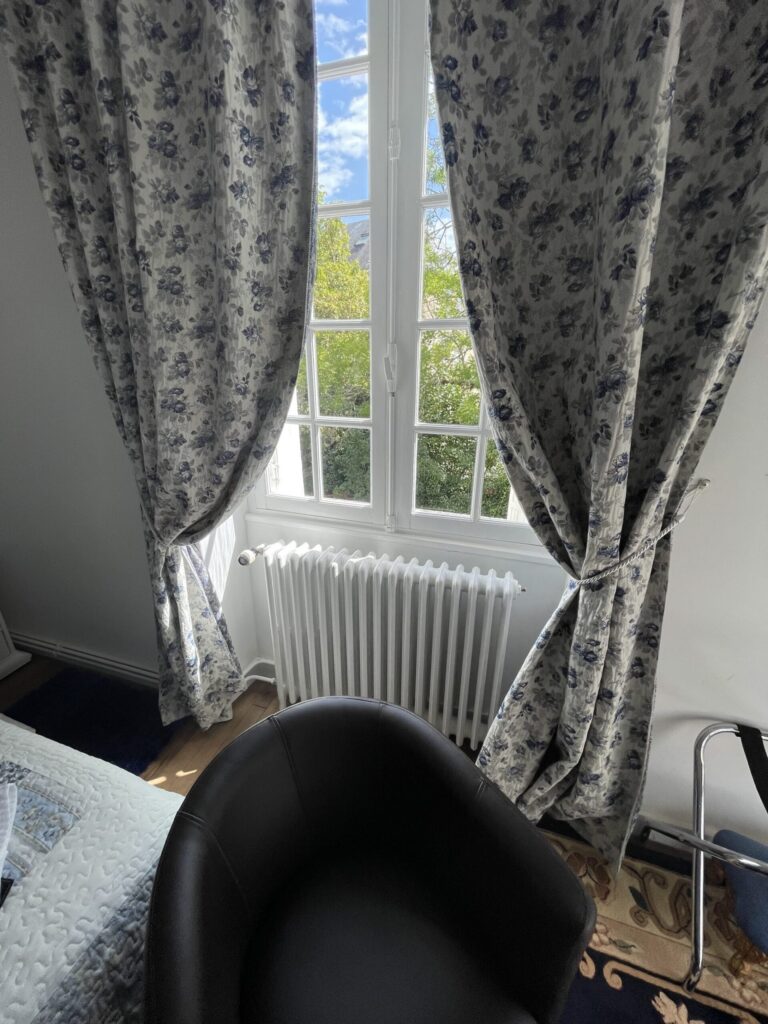 Chambre 1 – La Chambre Bleue