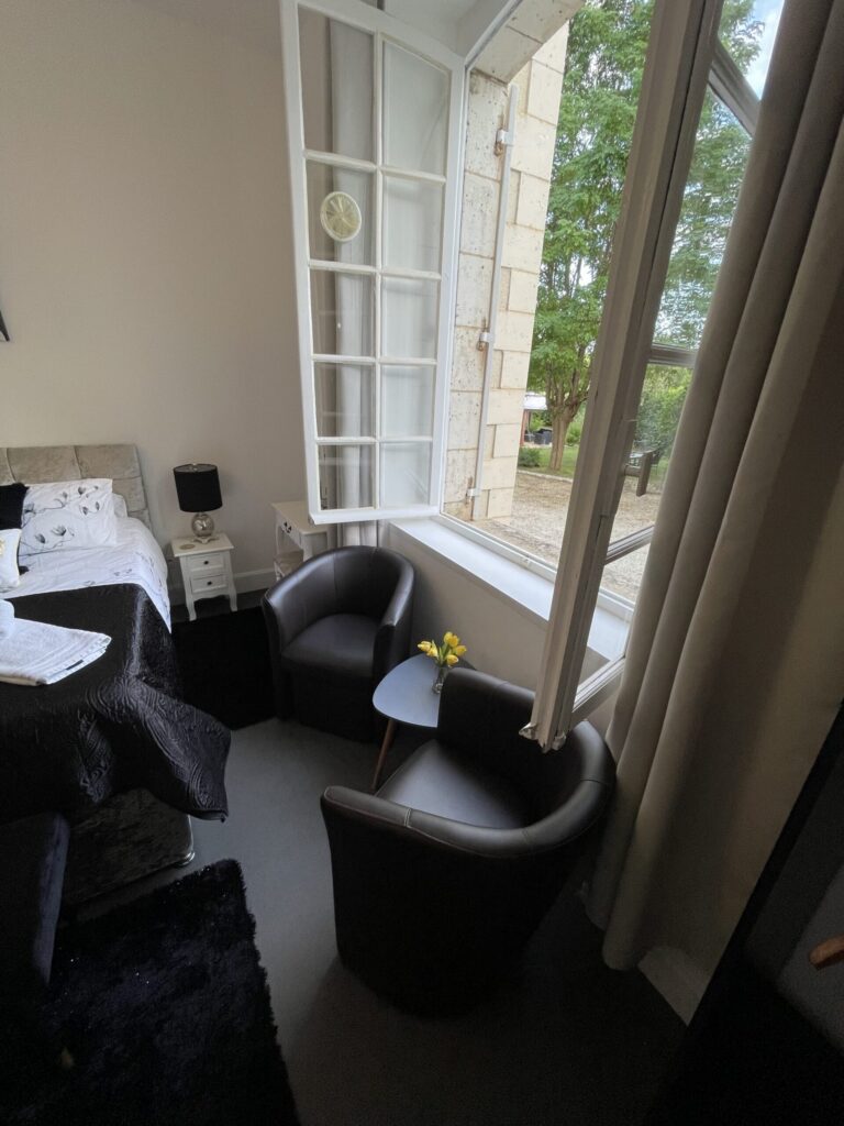 Chambre 6 – La Chambre Jaune