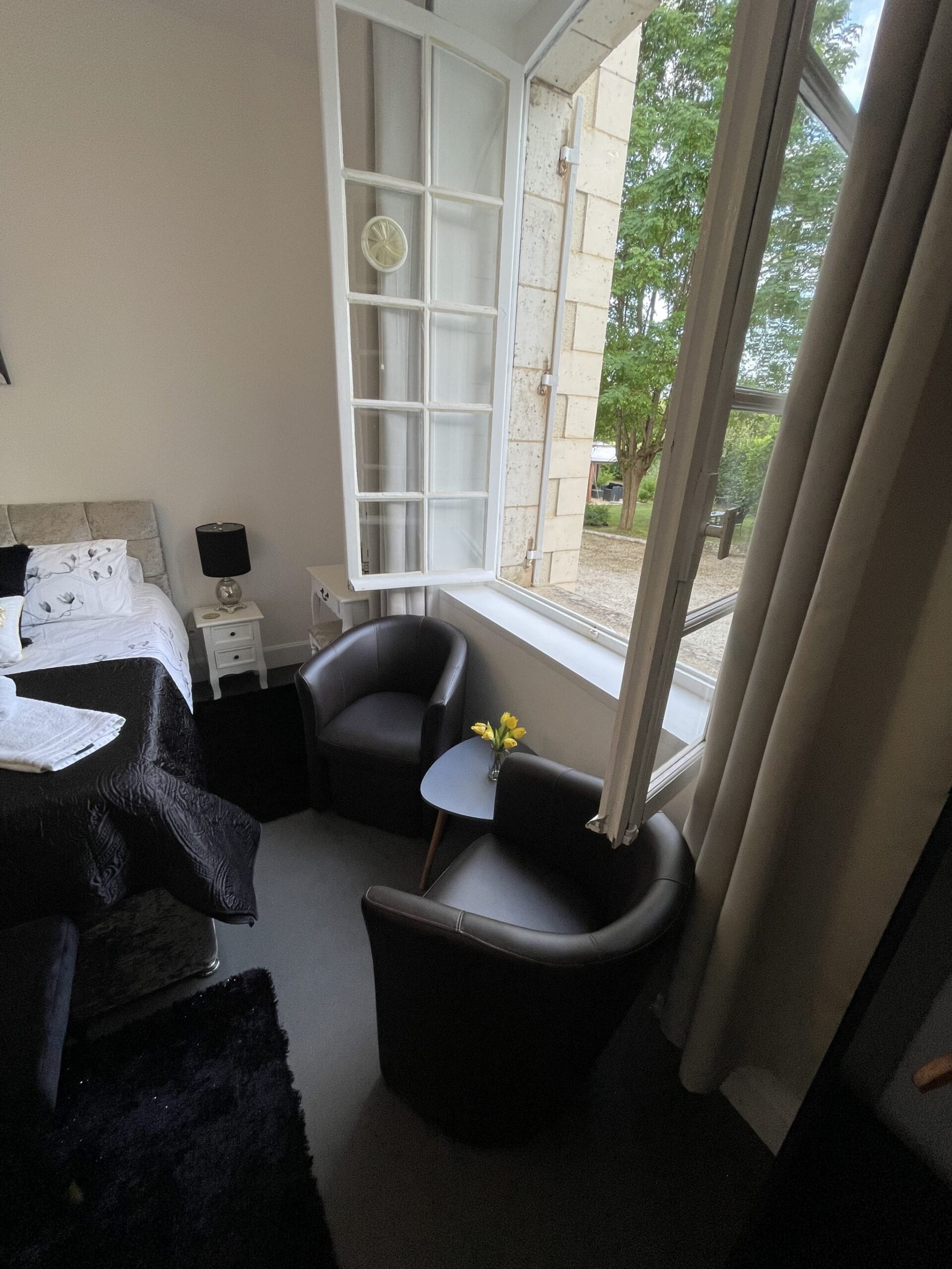 Chambre 6 – La Chambre Jaune