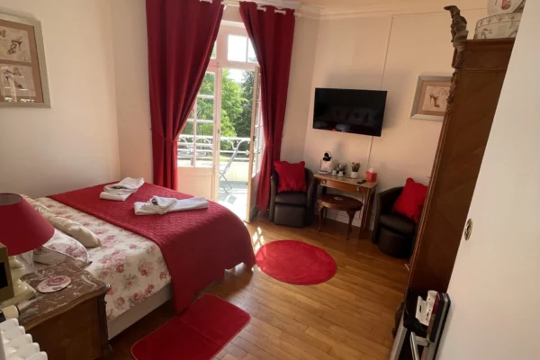 Chambre 2 – La Chambre Rouge